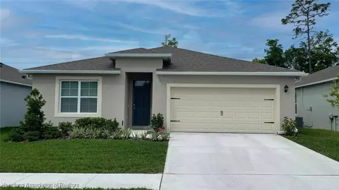 3911 Mendoza Ave, Sebring, FL 33872