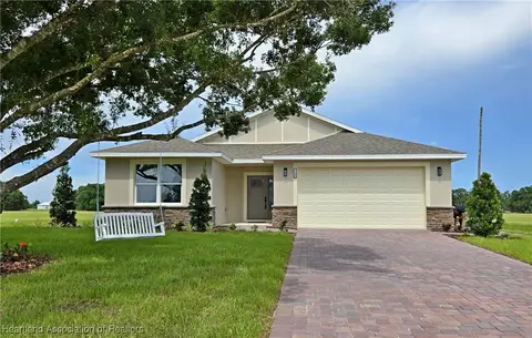 7190 Golf Club Dr, Sebring, FL 33876
