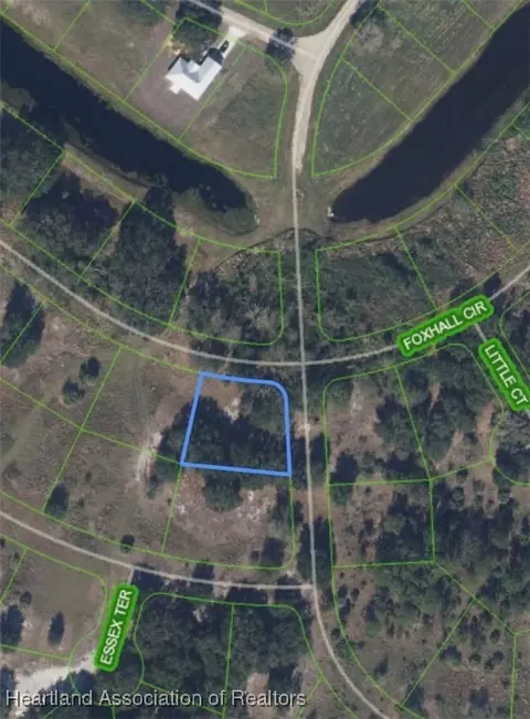 460 Foxhall Cir, Sebring, FL 33876