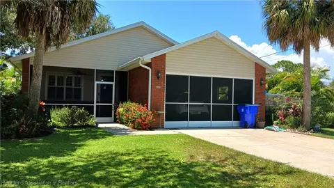 1550 Meadowbrook St, Lake Placid, FL 33852
