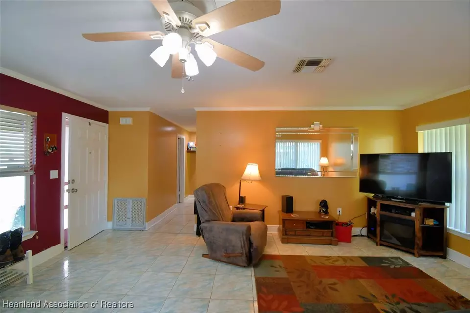  429 Spike Ct, Kissimmee, FL 34759 photo 3