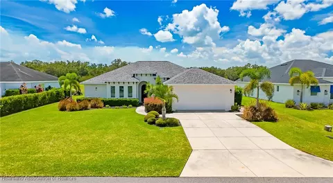 7055 Strafford Oaks Dr, Sebring, FL 33875