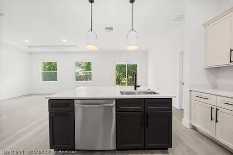Kitchen - 2800 Monza Dr, Sebring, FL 33872 photo 7 of 7