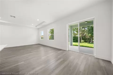 Living - 2800 Monza Dr, Sebring, FL 33872 photo 6 of 6