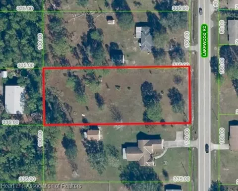 4901 Lakewood Rd, Sebring, FL 33875