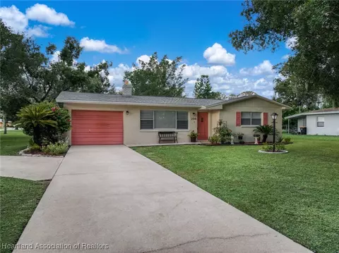 200 Robin Ave, Sebring, FL 33870 photo 2