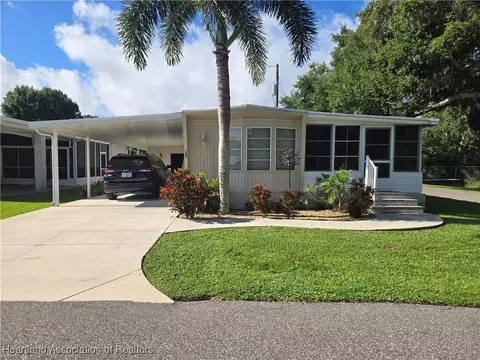 26 Armadillo Trl, Lake Placid, FL 33852