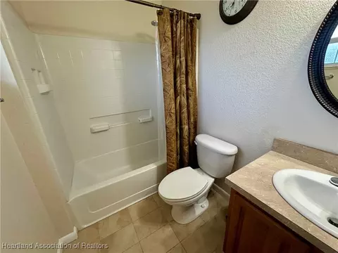 Bath - 3407 King Dr, Sebring, FL 33870 photo 1 of 1