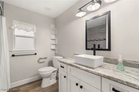 Bath - 6829 San Bruno Dr, Sebring, FL 33872 photo 3 of 4