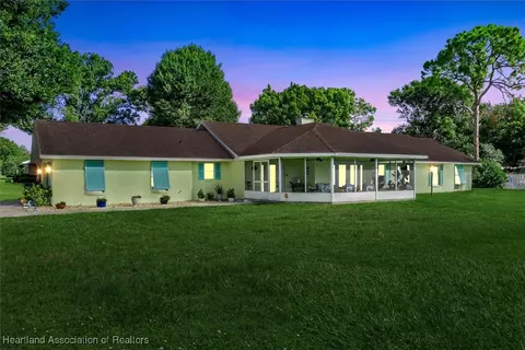 3530 Lakeview Dr, Sebring, FL 33870
