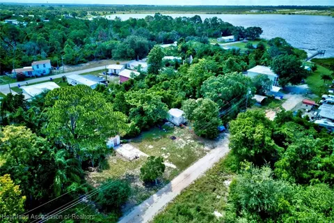 3225 Lagoon Ln, Avon Park, FL 33825