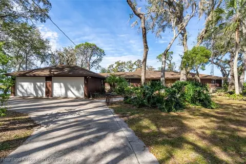 1268 Josephine Ct, Sebring, FL 33875