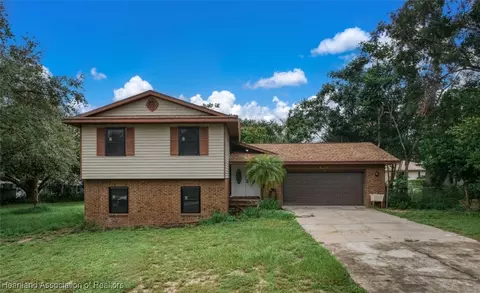 425 Taseschee Dr, Sebring, FL 33870