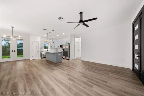 1501 Mitchell Dr, Sebring, FL 33872 photo 3