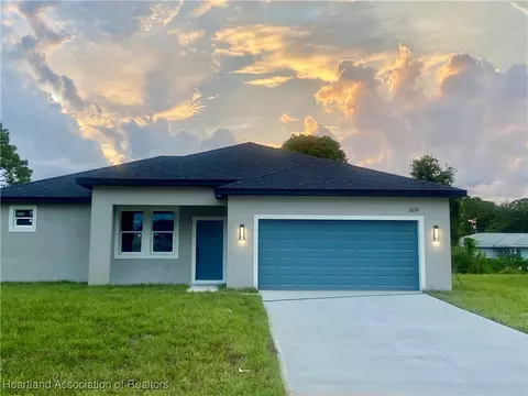 619 Aston-martin Dr, Sebring, FL 33872