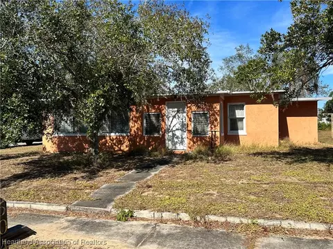 604 Woodlawn Dr, Sebring, FL 33870