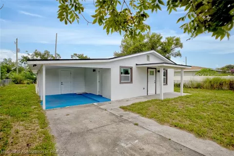 804 S 8th Ave, Wauchula, FL 33873