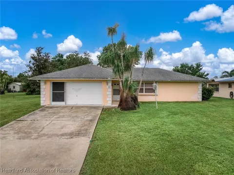105 Detroit Ave, Lake Placid, FL 33852