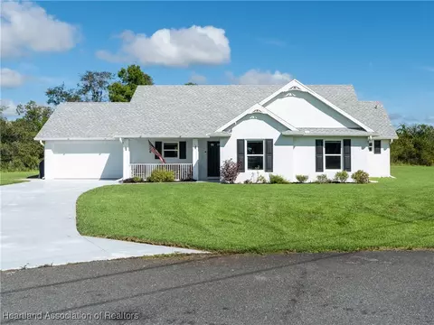 116 Captiva Ct NE, Lake Placid, FL 33852