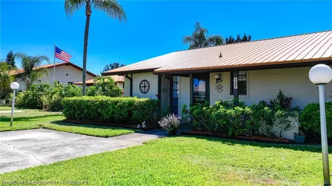 137 Fairway Dr, Lake Placid, FL 33852