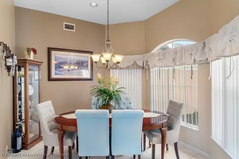 3151 Wynstone Ct, Sebring, FL 33875 photo 9