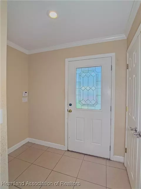 Entry Way - 4611 Granada Blvd, Sebring, FL 33872 photo 1 of 2