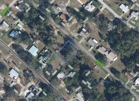 3050 Orchid Rd, Lake Placid, FL 33852