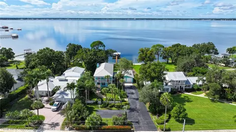 2571 Lakeview Dr, Sebring, FL 33870