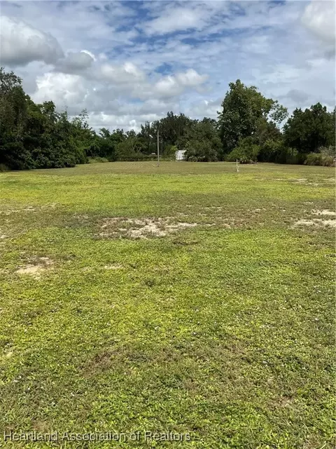 6016 Mike Kahn Rd, Sebring, FL 33876