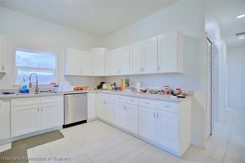 Kitchen - 1301 Ebro Ct, Sebring, FL 33870 photo 2 of 3
