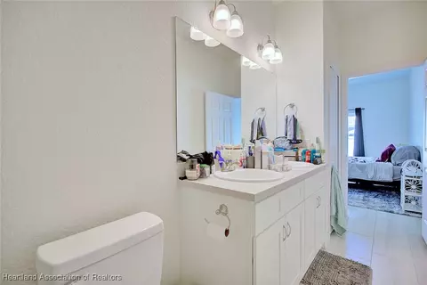 Bath - 1301 Ebro Ct, Sebring, FL 33870 photo 1 of 3