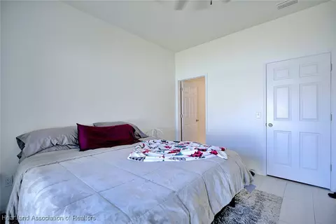 Bedroom - 1301 Ebro Ct, Sebring, FL 33870 photo 3 of 5