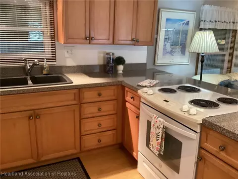 103 S Corvette Ave, Sebring, FL 33872 photo 3
