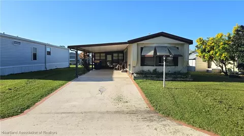 1121 W Camphor St, Avon Park, FL 33825