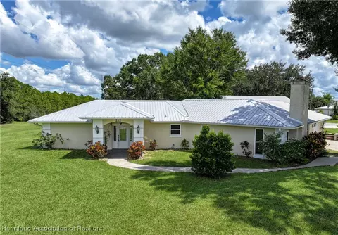 212 Bay Blossom Dr, Sebring, FL 33876