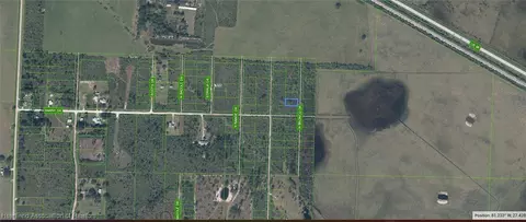 709 N Bronco Dr, Lorida, FL 33857 photo 2