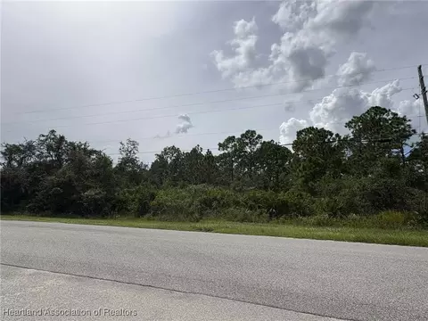 60 S Riverdale Rd, Avon Park, FL 33825