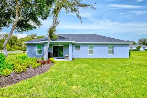 Exterior - 224 Robinhood Ter, Sebring, FL 33876 photo 4 of 4