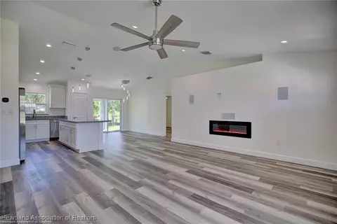 Living - 224 Robinhood Ter, Sebring, FL 33876 photo 1 of 1