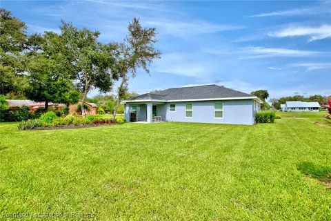 Exterior - 224 Robinhood Ter, Sebring, FL 33876 photo 2 of 4