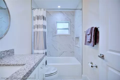 Bath - 224 Robinhood Ter, Sebring, FL 33876 photo 1 of 5