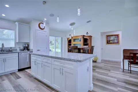 Kitchen - 224 Robinhood Ter, Sebring, FL 33876 photo 4 of 4