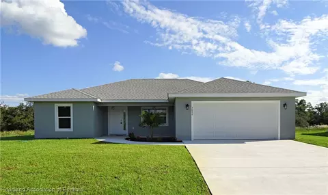 3040 Buttercup Ln, Lake Placid, FL 33852