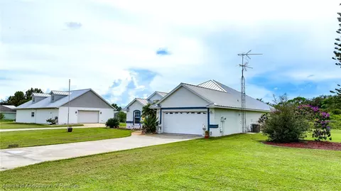 1528 Walnut Ave, Lake Placid, FL 33852