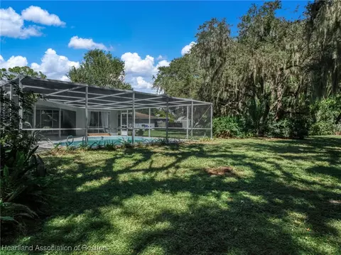 Exterior - 6032 Pine Ln, Sebring, FL 33876 photo 6 of 10