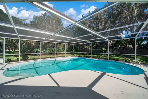 Exterior - 6032 Pine Ln, Sebring, FL 33876 photo 5 of 10