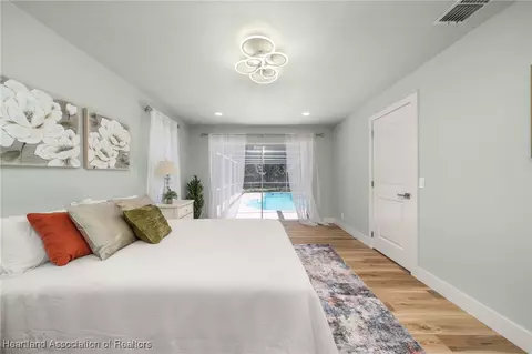 Bedroom - 6032 Pine Ln, Sebring, FL 33876 photo 1 of 8