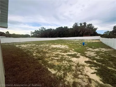 Exterior - 352 E 630 Hwy, Frostproof, FL 33843 photo 3 of 14