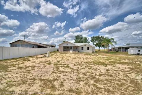 Exterior - 352 E 630 Hwy, Frostproof, FL 33843 photo 10 of 10