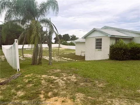 Exterior - 352 E 630 Hwy, Frostproof, FL 33843 photo 14 of 14